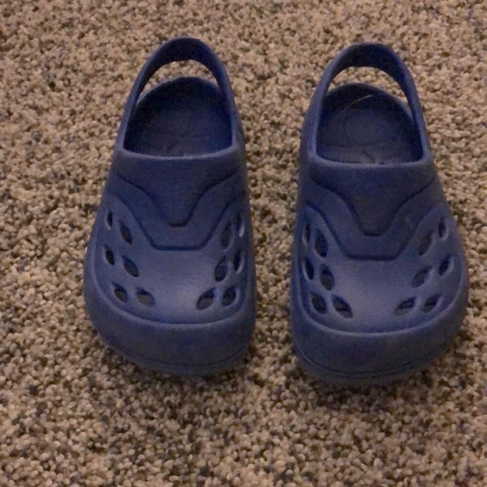 Water shoes toddler size 5